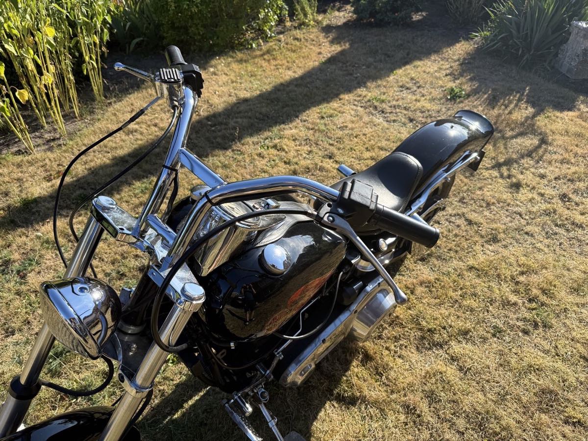 Tank, stuur en zadel van de Shovelhead